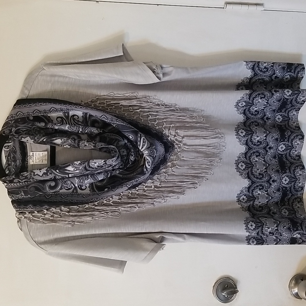 MODA Blouse with a Matching Scarf,  size 1X